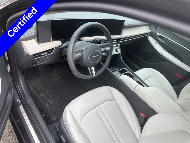 Certified 2025 Hyundai Sonata Limited FWD image 6