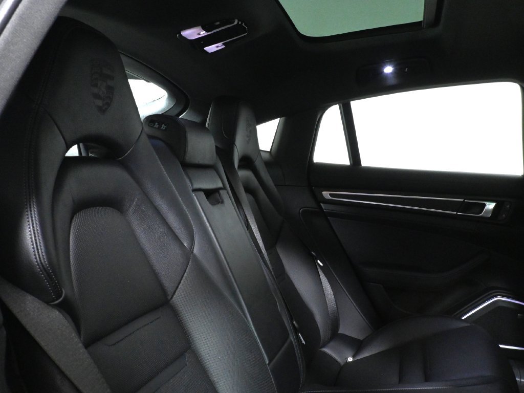Used 2023 Porsche Panamera 4 Platinum Edition AWD/4WD image 43