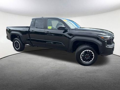 Used 2024 Toyota Tacoma TRD Off-Road image 15