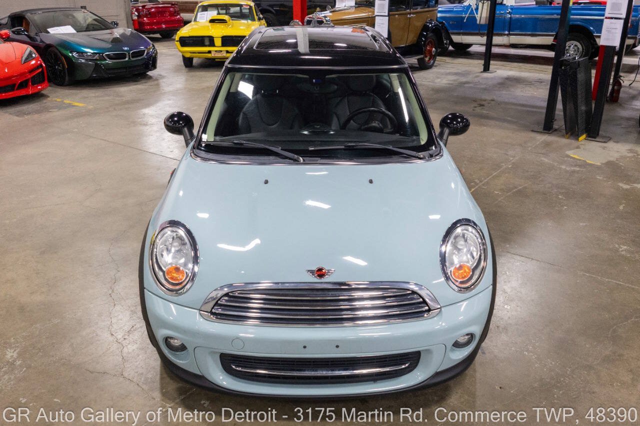 Used 2013 MINI Cooper Clubman FWD image 11
