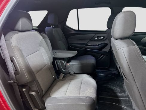 Used 2023 Chevrolet Traverse LT w/ LPO, Floor Liner Package FWD image 24