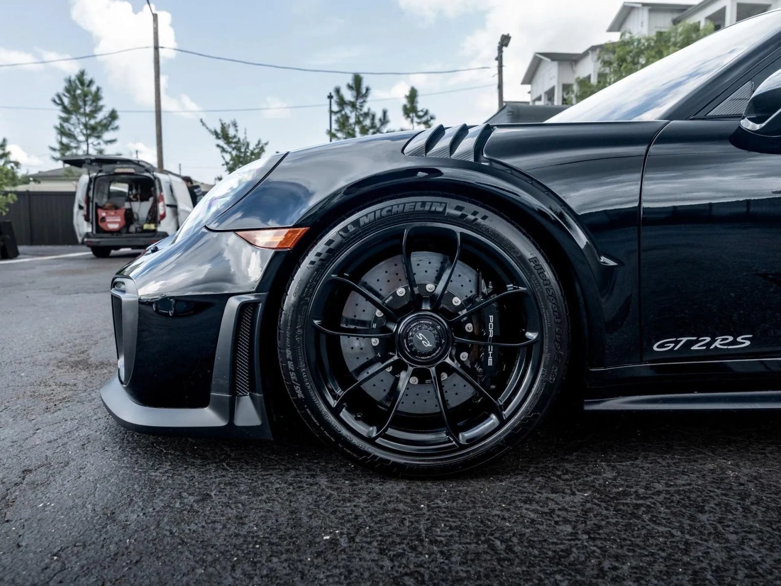 Used 2018 Porsche 911 GT2 RS RWD image 32