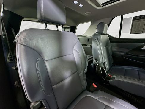 Used 2019 Chevrolet Traverse Premier w/ LPO, Floor Liner Package AWD/4WD image 33