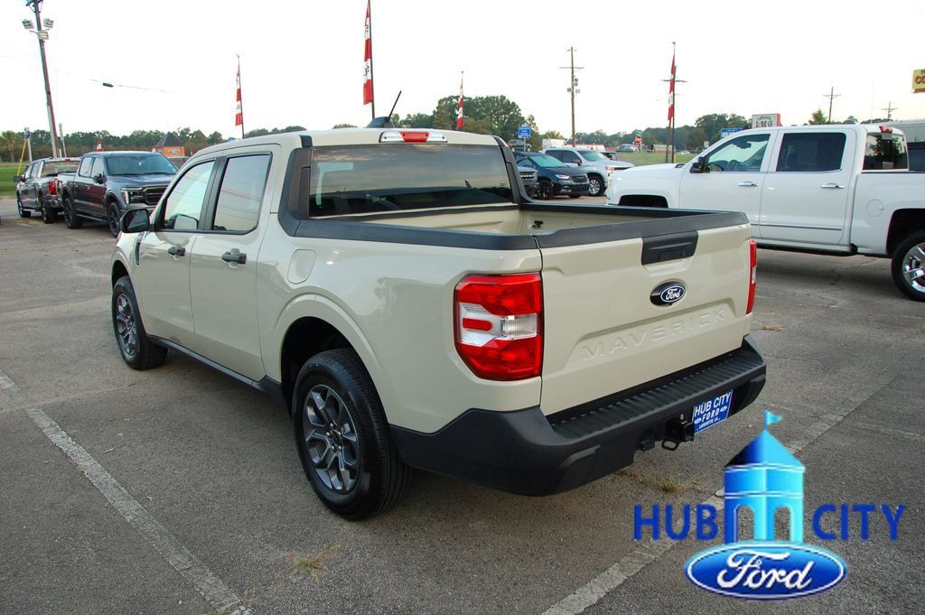 Used 2025 Ford Maverick XLT FWD image 3