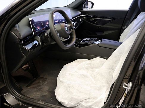 New 2026 BMW 530i xDrive 530i xDrive w/ Premium Package image 11