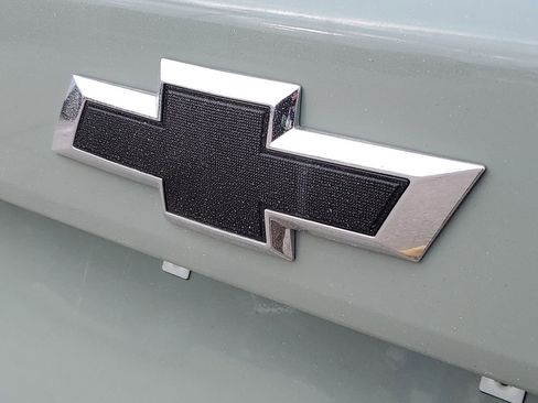 Used 2024 Chevrolet Trax RS image 33