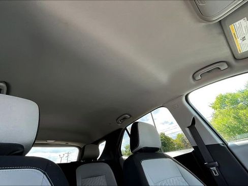 Used 2021 Chevrolet Equinox LT image 24