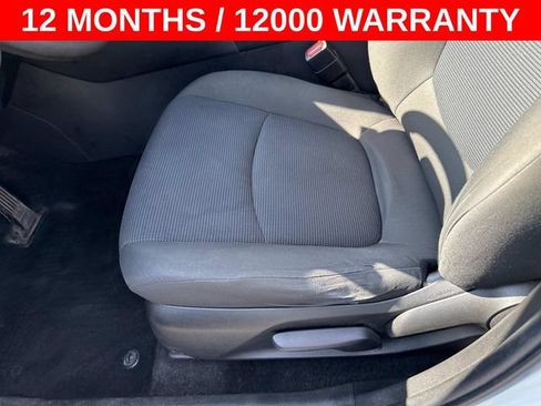 Used 2022 Toyota RAV4 LE AWD/4WD image 12