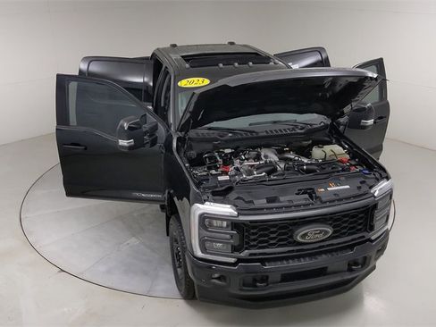 Certified 2023 Ford F250 Lariat w/ Lariat Ultimate Package image 48