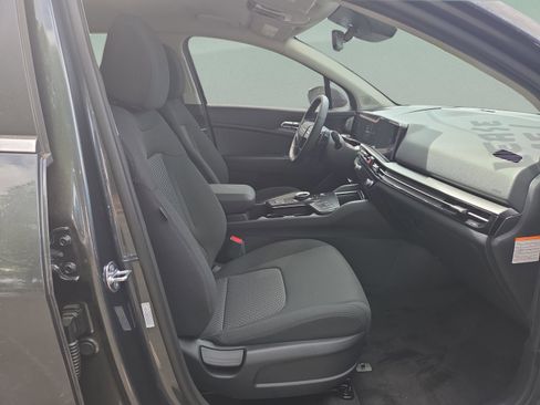 New 2026 Kia Sportage LX FWD image 28