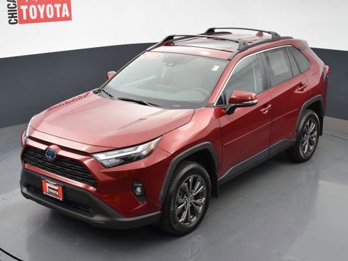 Used 2023 Toyota RAV4 XLE Premium image 27