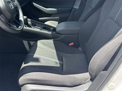 Used 2023 Honda Accord Sport image 13