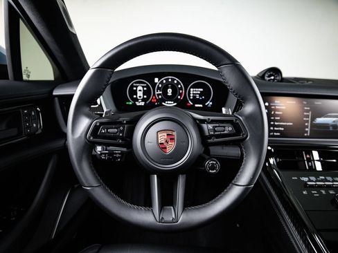 Certified 2026 Porsche Panamera GTS AWD/4WD image 27