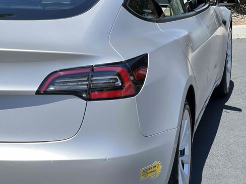 Used 2021 Tesla Model 3 Long Range AWD/4WD image 53