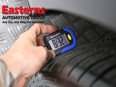 Used 2022 Tesla Model Y Long Range image 22