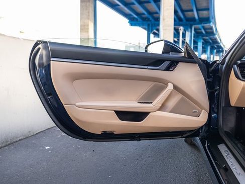 Used 2021 Porsche 911 Carrera S image 37