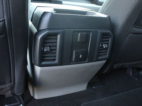 Used 2019 Ford F150 XL w/ Equipment Group 101A Mid AWD/4WD image 18
