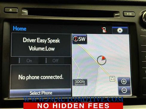 Used 2018 Toyota Highlander XLE image 26