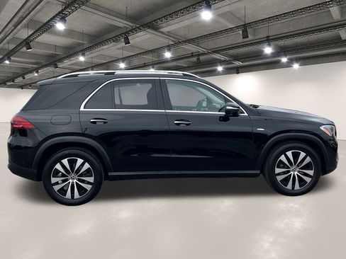 Used 2025 Mercedes-Benz GLE 450e 4MATIC image 17