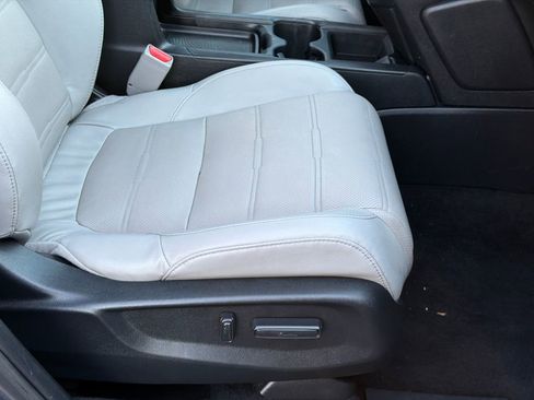 Used 2018 Honda CR-V EX-L image 12