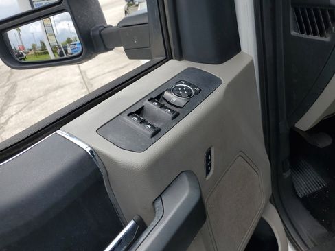 Used 2017 Ford F350 XLT image 8