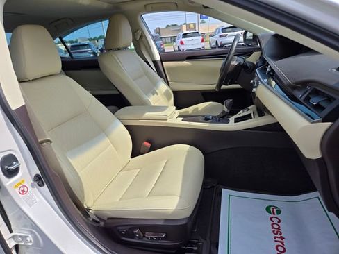 Used 2017 Lexus ES 350 w/ Accessory Package 2 FWD image 21