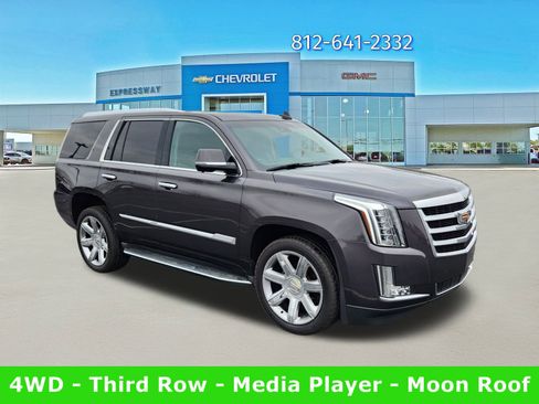 Used 2015 Cadillac Escalade Luxury image 1