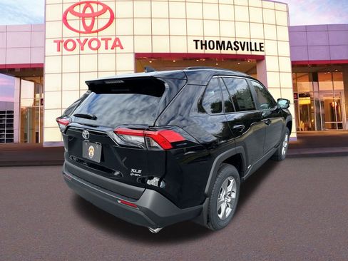 New 2025 Toyota RAV4 XLE w/ Convenience Package AWD/4WD image 5