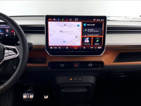 New 2025 Volkswagen ID. Buzz Pro S RWD image 8