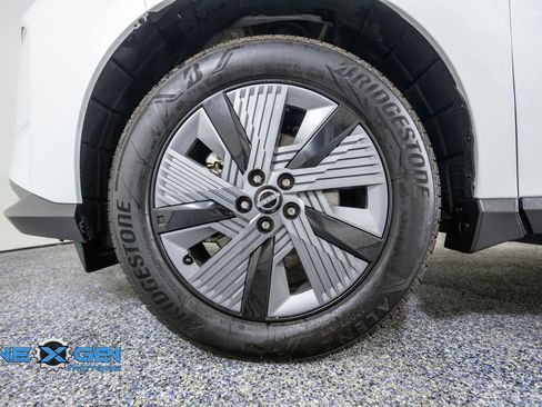 Used 2025 Nissan Murano SL AWD/4WD image 47