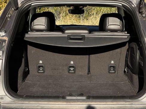 Used 2020 Jeep Cherokee Limited w/ Luxury Group image 27