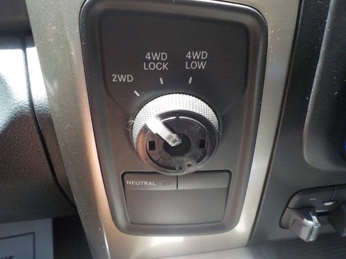 Used 2015 RAM 2500 Big Horn AWD/4WD image 17