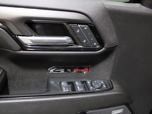 Used 2024 GMC Sierra 1500 AT4 w/ Technology Package image 12