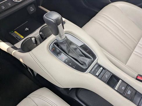 Used 2023 Honda HR-V EX-L image 10