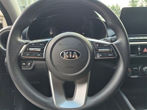 Used 2020 Kia Forte LXS image 3