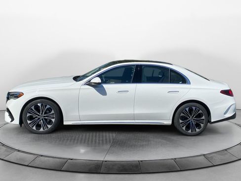 New 2026 Mercedes-Benz E 350 4MATIC Sedan image 4