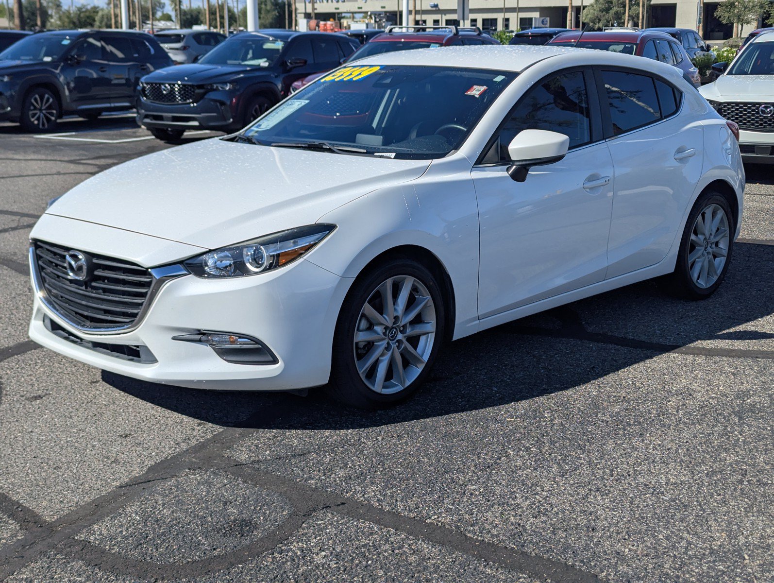 Used 2017 MAZDA MAZDA3 Touring FWD image 5