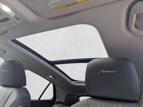 New 2026 Buick Envision Avenir AWD/4WD image 16
