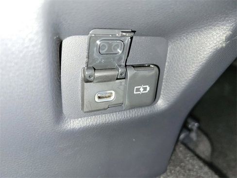 Used 2024 Toyota RAV4 XLE image 18