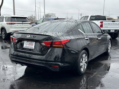 Used 2021 Nissan Altima 2.5 S w/ Driver Assist Package image 4