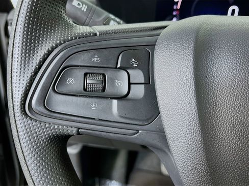 Used 2025 Buick Envista Preferred FWD image 15