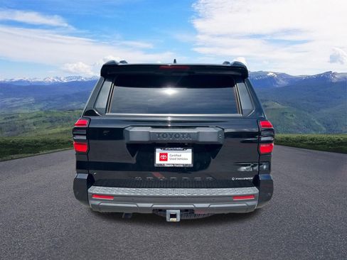 Used 2025 Toyota 4Runner TRD Off-Road AWD/4WD image 4
