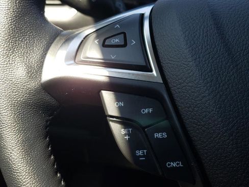 Used 2023 Ford Edge SEL w/ Convenience Package image 18