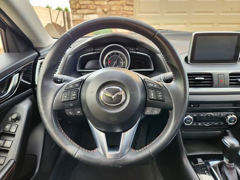 Used 2016 MAZDA MAZDA3 s Grand Touring w/ Technology Package image 36