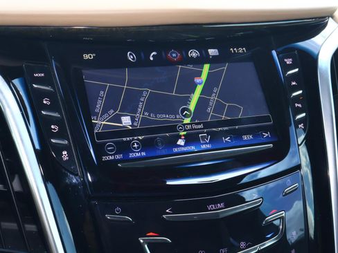 Used 2019 Cadillac Escalade ESV Platinum AWD/4WD image 36