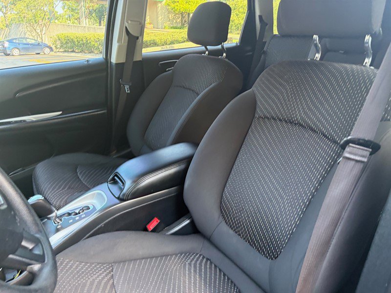 Used 2018 Dodge Journey SE FWD image 13