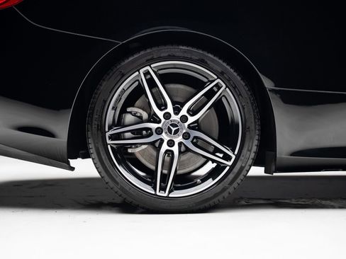 Used 2019 Mercedes-Benz E 450 E 450 image 40