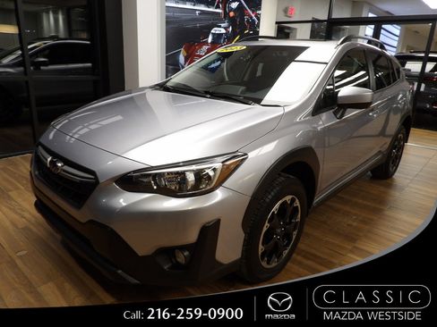 Used 2023 Subaru Crosstrek 2.0i Premium image 1