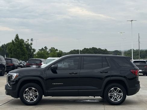 Used 2026 GMC Terrain Elevation FWD image 3