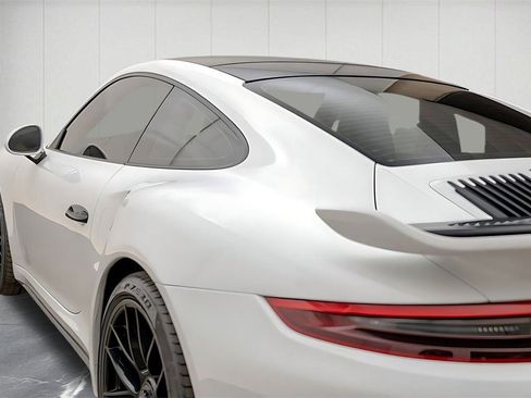 Used 2019 Porsche 911 Turbo S image 12